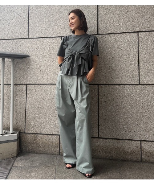 LE CIEL BLEU(ルシェルブルー)の「フレアードボウディテールTシャツ / Flared Bow-Detail T-Shirt(Tシャツ/カットソー・レディース・ブラック/チャコールグレー・36)」の12枚目の写真