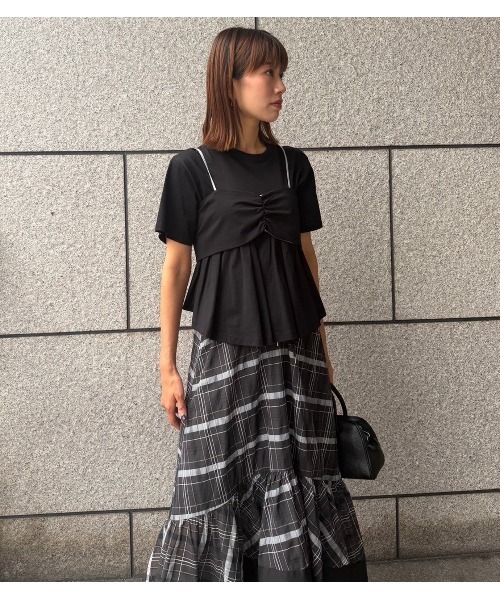LE CIEL BLEU(ルシェルブルー)の「フレアードボウディテールTシャツ / Flared Bow-Detail T-Shirt(Tシャツ/カットソー・レディース・ブラック/チャコールグレー・36)」の7枚目の写真