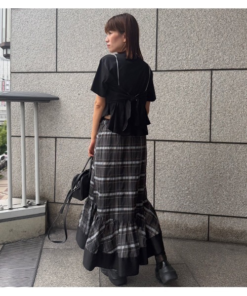 LE CIEL BLEU(ルシェルブルー)の「フレアードボウディテールTシャツ / Flared Bow-Detail T-Shirt(Tシャツ/カットソー・レディース・ブラック/チャコールグレー・36)」の8枚目の写真