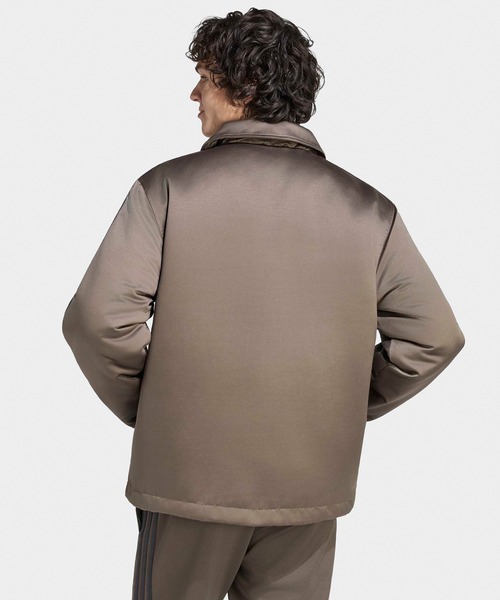 adidas（アディダス）の「adidas/アディダス 3 STRIPES SATIN COACHES JACKET スリーストライプス サテン コーチジャケット ライトアウター ブルゾン 袖ライン ブランドロゴ シンプル ベーシック メンズ レディース 2026年秋冬 秋服（スタジャン・メンズ・ブラック/ライトブラウン・S/M/L/XL）」の5枚目の写真