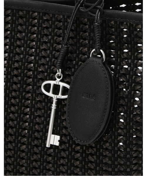 athe（アテ）の「[PANIER] ブラックパニエメッシュショルダーバッグ M AABA6E843BK（ショルダーバッグ・レディース・ブラック・FREE）」の6枚目の写真