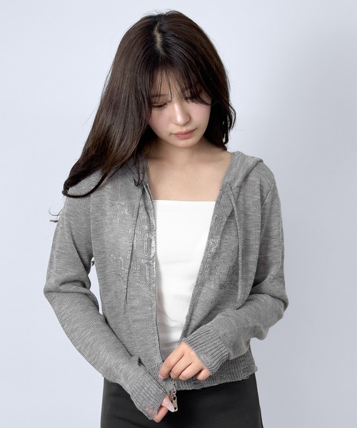 FOLLOWIN(フォロウィン)の「【3COLOR】ダメージロゴシアーニットジップパーカーカーディガン(カーディガン/ボレロ・レディース・ホワイト/ブラック/グレー・FREE)」の22枚目の写真