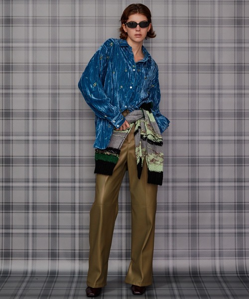 MAISON SPECIAL（メゾンスペシャル）の「Flower Embroidery Velour Overshirt/フラワーエンブロイダリーベロアオーバーシャツ（シャツ/ブラウス・レディース・ブラック/ブルー/ホワイト・FREE）」の13枚目の写真