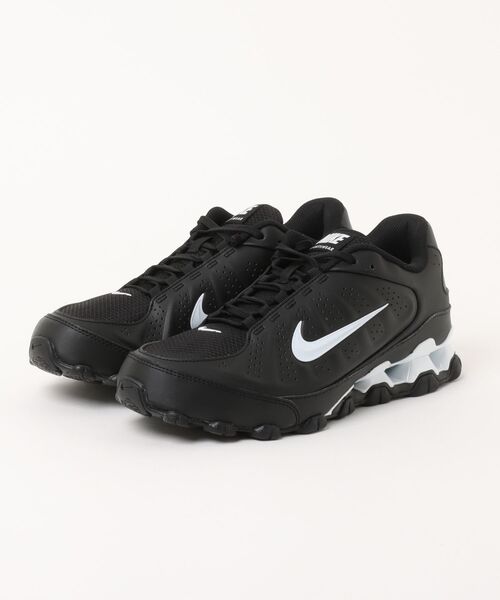 NIKE(ナイキ)の「NIKE ナイキ REAX 8 NSW SL メンズスニーカー トレーニングシューズ(リアックス8NSWSL) IR5118-004 ブラック/ホワイト(スニーカー・メンズ・ブラック・26.5cm/27.5cm/27.0cm/26.0cm/25.5cm/30.0cm/29.0cm/28.0cm)」の1枚目の写真