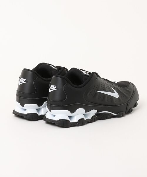 NIKE(ナイキ)の「NIKE ナイキ REAX 8 NSW SL メンズスニーカー トレーニングシューズ(リアックス8NSWSL) IR5118-004 ブラック/ホワイト(スニーカー・メンズ・ブラック・26.5cm/27.5cm/27.0cm/26.0cm/25.5cm/30.0cm/29.0cm/28.0cm)」の2枚目の写真