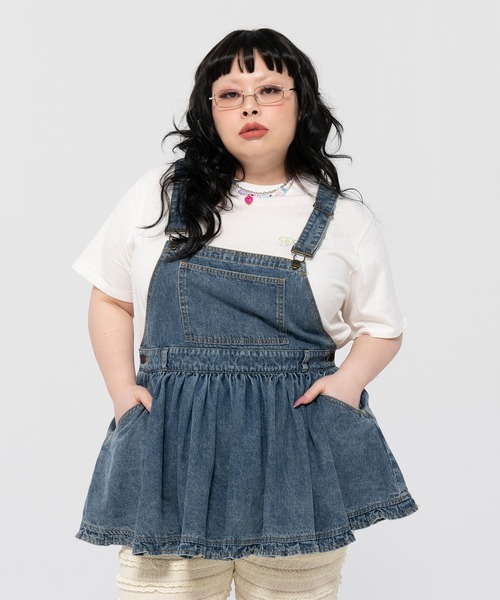 PUNYUS(プニュズ)の「【NEW SIZE】デニムフレアジャンスカ(ジャンパースカート・レディース・ブラック/ライトブルー/ホワイト・5/2/3/1/4)」の3枚目の写真