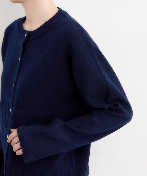 THE SHOP TK (ザ ショップ ティーケー )の「もにゅ 袖配色カーディガン(カーディガン/ボレロ・レディース・ネイビー/ダークブラウン/チャコールグレー・12/13)」の13枚目の写真