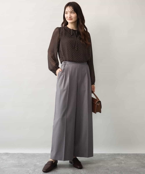 MK MICHEL KLEIN（エムケーミッシェルクラン）の「[洗える]スクエア幾何柄シフォンブラウス（シャツ/ブラウス・レディース・ブルーグリーン/ブラウン・38）」の3枚目の写真