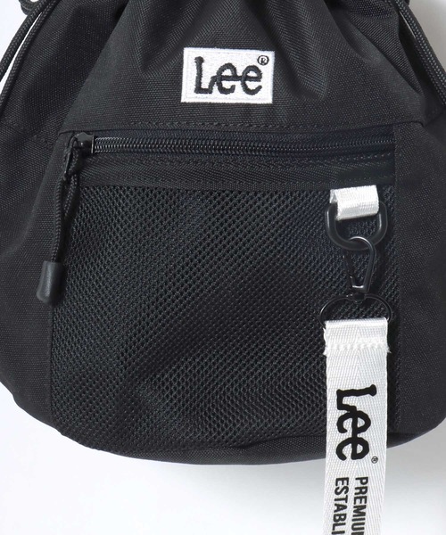 Lee(リー)の「Lee/リー 撥水 ロゴ ワンポイント刺繍 テープチャーム付き 巾着ショルダーバッグ/レディース メンズ(ショルダーバッグ・レディース・ブラック×ホワイト/ブラック×パープル/ブラック×グリーン/ブラック×ピンク/ブラック×ブラック・FREE)」の11枚目の写真