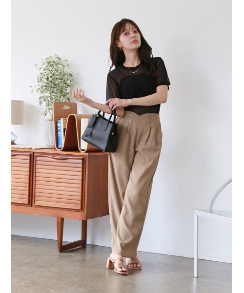 fifth（フィフス）の「ハイウエストボタンデザインタックパンツ（その他パンツ・レディース・ベージュ/ブラック/アイボリー・M）」の6枚目の写真