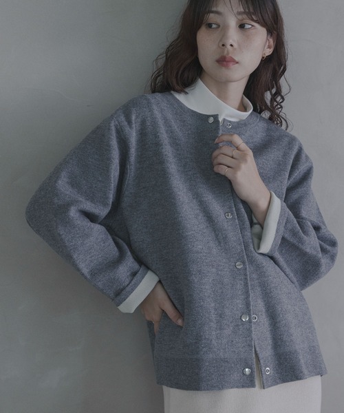 URBAN RESEARCH Sonny Label(アーバンリサーチサニーレーベル)の「ダブルフェイスバイカラーカーディガン(カーディガン/ボレロ・レディース・ブラウン/ネイビー/グレー・FREE)」の11枚目の写真
