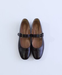 ストラップシューズ