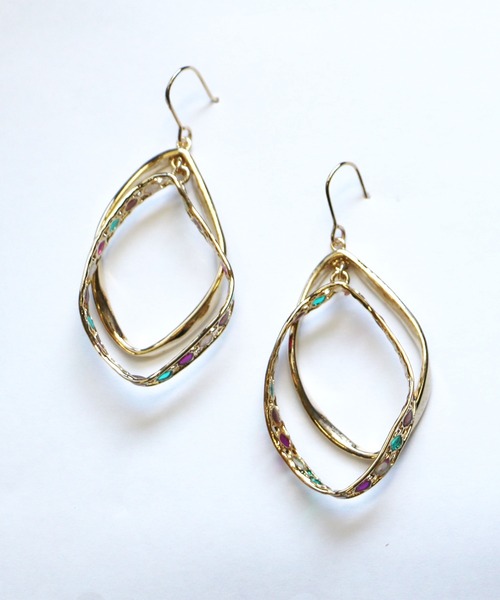 Zoule(ゾーラ)の「Zoule ゾーラ:MOROCCAN モロッカンシリーズ orient loop moroccan ピアス(ピアス(両耳用)・レディース・シルバー/ゴールド・FREE)」の1枚目の写真
