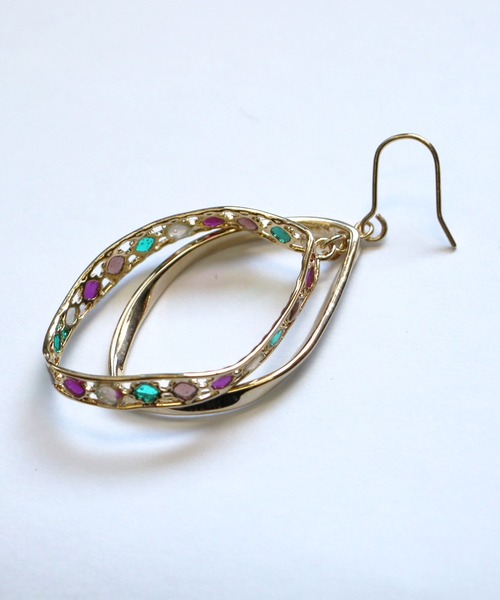 Zoule(ゾーラ)の「Zoule ゾーラ:MOROCCAN モロッカンシリーズ orient loop moroccan ピアス(ピアス(両耳用)・レディース・シルバー/ゴールド・FREE)」の5枚目の写真