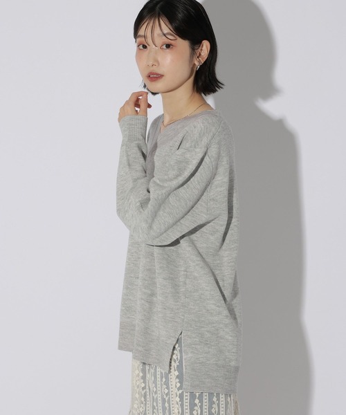 LAKOLE(ラコレ)の「ラクリルVネックニットプルオーバー / 880937(ニット/セーター・レディース・ブラック/ブラウン/ライトグレー/ライトグリーン/アイボリー/ブルー・FREE)」の20枚目の写真