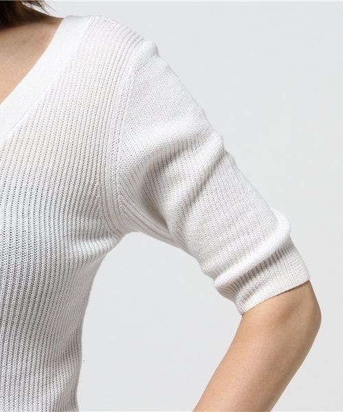 SLY（スライ）の「V SQUARE MG TOPS-S（ニット/セーター・レディース・イエロー系その他/ブラック/ワインレッド/オフホワイト・2/1）」の11枚目の写真