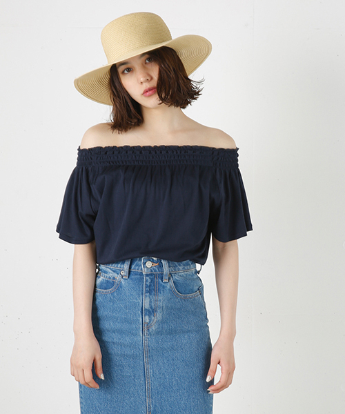 MOUSSY(マウジー)の「FLARE SLEEVE OFF SHOULDER TOPS(Tシャツ/カットソー・レディース・ネイビー/ホワイト/ブラウン/ピンク・FREE)」の4枚目の写真