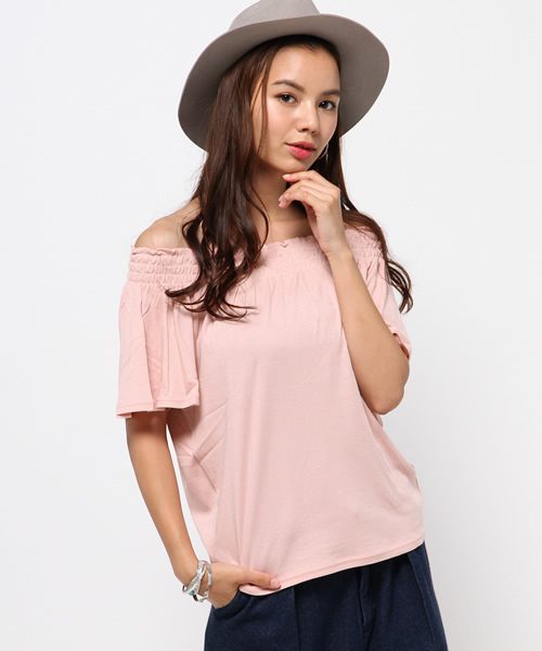 MOUSSY(マウジー)の「FLARE SLEEVE OFF SHOULDER TOPS(Tシャツ/カットソー・レディース・ネイビー/ホワイト/ブラウン/ピンク・FREE)」の14枚目の写真