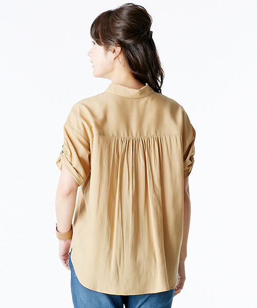 IEDIT(イディット)の「IEDITレーベルコレクション たゆんと軽やか素材が心地よい こなれルーズな洗える抜けシャツ(シャツ/ブラウス・レディース・ホワイト/ブルー/ベージュ・X-LARGE/MEDIUM/XX-LARGE/LARGE/SMALL)」の15枚目の写真