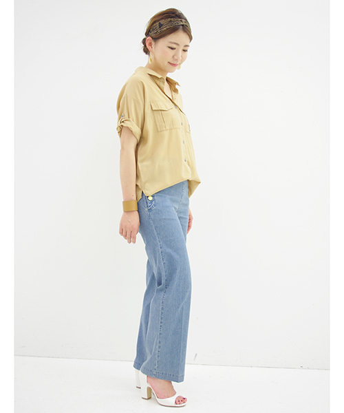 IEDIT(イディット)の「IEDITレーベルコレクション たゆんと軽やか素材が心地よい こなれルーズな洗える抜けシャツ(シャツ/ブラウス・レディース・ホワイト/ブルー/ベージュ・X-LARGE/MEDIUM/XX-LARGE/LARGE/SMALL)」の6枚目の写真