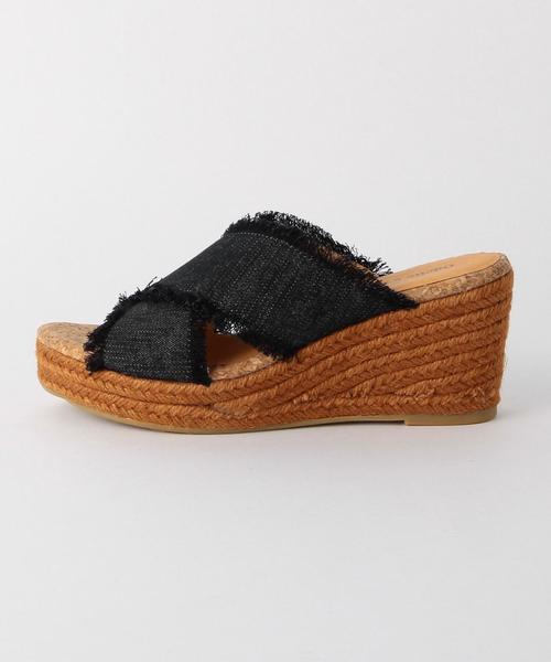 ODETTE E ODILE（オデットエオディール）の「OFC カットオフミュールウェッジ サンダル75（サンダル・レディース・ブラック/ナチュラル/オリーブ・36/35/37）」の4枚目の写真