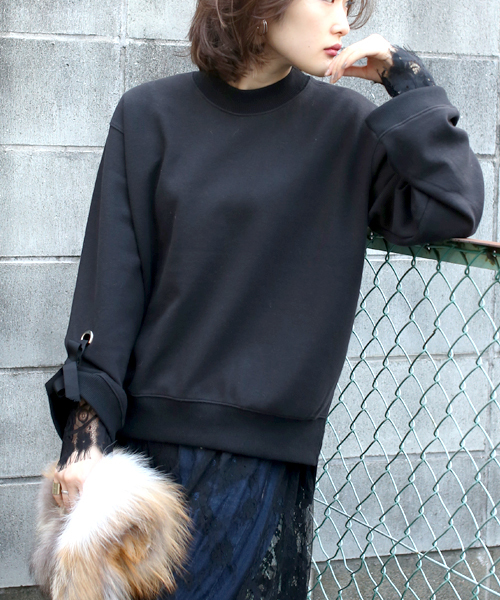 Bab Bou Jeloud（バブブージュルード）の「【Bab】袖リボンスウェットPO（スウェット・レディース・ブラック/カーキ/ホワイト・FREE）」の3枚目の写真