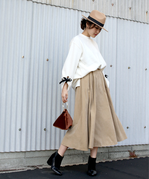 Bab Bou Jeloud（バブブージュルード）の「【Bab】袖リボンスウェットPO（スウェット・レディース・ブラック/カーキ/ホワイト・FREE）」の19枚目の写真