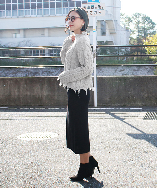 reca（レカ）の「アラン編みダメージハイネックニット（ニット/セーター・レディース・ホワイト/ピンク/グレー/ブラック・FREE）」の6枚目の写真