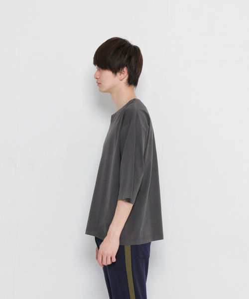 SENSE OF PLACE by URBAN RESEARCH（センスオブプレイスバイアーバンリサーチ）の「ピグメントスキッパービッグT(7分袖)（Tシャツ/カットソー・メンズ・ブラック/オフホワイト/ベージュ・LARGE/MEDIUM）」の13枚目の写真