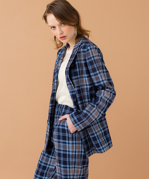 UNITED TOKYO（ユナイテッドトウキョウ）の「シアーチェックジャケット（テーラードジャケット・レディース・ネイビー・1/2）」の19枚目の写真