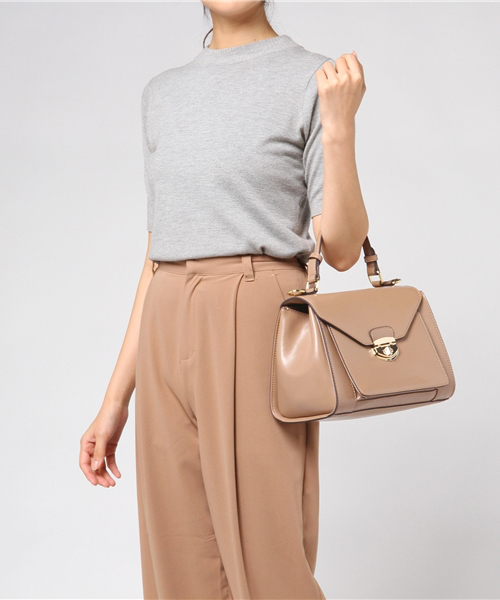 VitaFelice（ヴィータフェリーチェ）の「【牛革/カウレザー】クラシカル2way牛革キューブバッグ [sentino/センティノ]（ハンドバッグ・レディース・グレー/ベージュ系その他/ワイン/オフホワイト・FREE）」の14枚目の写真