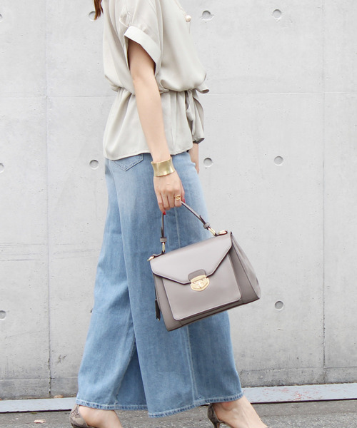 VitaFelice（ヴィータフェリーチェ）の「【牛革/カウレザー】クラシカル2way牛革キューブバッグ [sentino/センティノ]（ハンドバッグ・レディース・グレー/ベージュ系その他/ワイン/オフホワイト・FREE）」の7枚目の写真