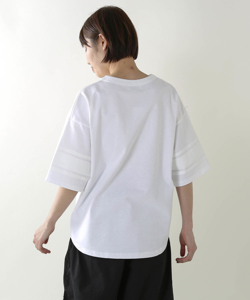 kha:ki（カーキ）の「「kha:ki/カーキ」ビッグシルエットフットボールTシャツ（Tシャツ/カットソー・レディース・ホワイト/ブラック・1）」の10枚目の写真