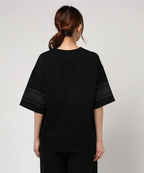 kha:ki（カーキ）の「「kha:ki/カーキ」ビッグシルエットフットボールTシャツ（Tシャツ/カットソー・レディース・ホワイト/ブラック・1）」の4枚目の写真