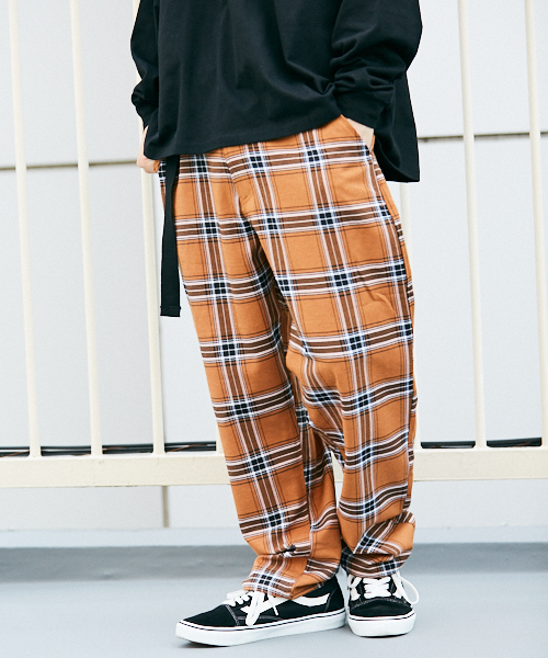kutir(クティール)の「【Youtuber JUN紹介アイテム】wide tapered PANTS / ワイドテーパードパンツ チェック(その他パンツ・メンズ・ブラック/ネイビー/グレー/グレー系その他/ダークブラウン/ブラック系その他/ライトベージュ/ブラウン系その他/チャコールグレー/ブルー系その他/ブラック系その他2・MEDIUM/LARGE/SMALL)」の9枚目の写真