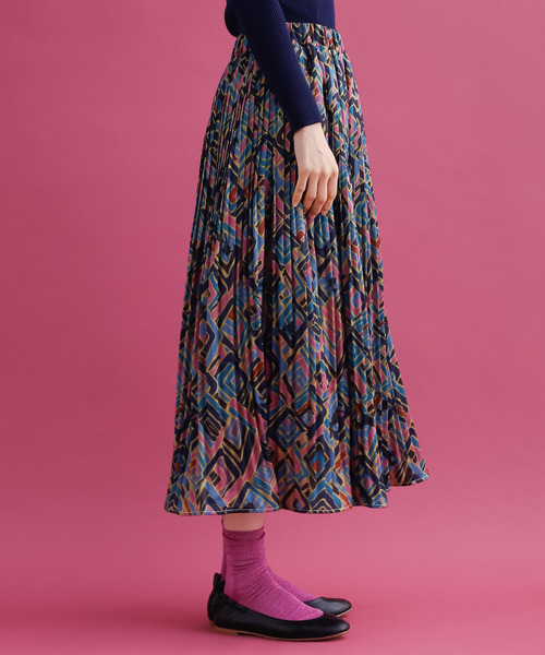 MERLOT（メルロー）の「額縁から馬柄プリーツスカート7865（スカート