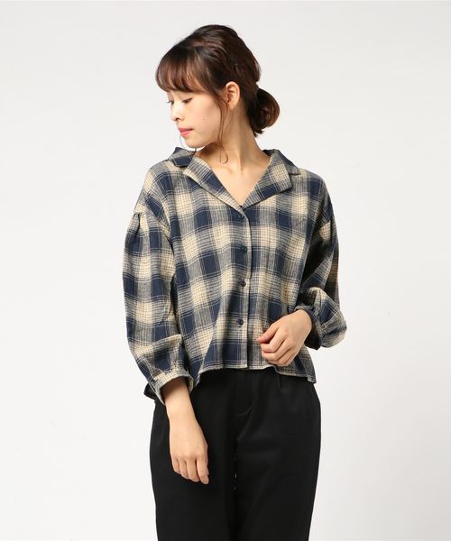 KOBE LETTUCE(コウベレタス)の「開襟ボリュームスリーブチェックシャツ(シャツ/ブラウス・レディース・ベージュ/レッド/グリーン・FREE)」の6枚目の写真