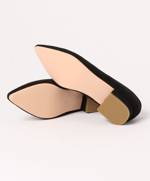 KOBE LETTUCE（コウベレタス）の「チャンキーローヒールVカットポインテッドトゥパンプス（パンプス・レディース・ブラック/ホワイト系その他/レッド/その他/グレイッシュベージュ/パイソン/その他2/ホワイト系その他2/シルバー系その他/その他1/ブラック系その他/ベージュ系その他/グリーン系その他・S/M/L/LL）」の15枚目の写真