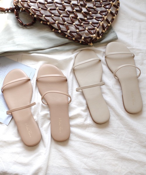 AmiAmi（アミアミ）の「ダブルストラップフラットサンダル（サンダル・レディース・アイボリー/ブラック/カーキ/モカ/グレイッシュベージュ/ブラウン系その他/ベージュ・S/M/L/LL）」の18枚目の写真