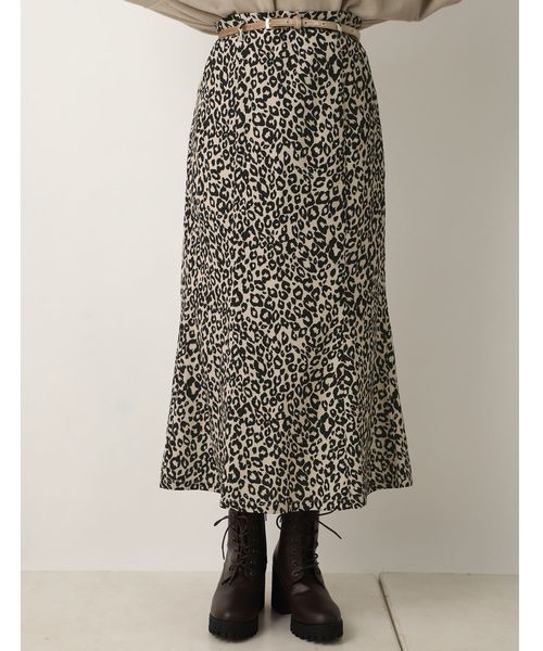 one after another NICE CLAUP（ワンアフターアナザーナイスクラップ）の「はらこベルト付きチューリップスカート（スカート・レディース・ブラウン系その他/ベージュ系その他/チェック/ブルー系その他・FREE）」の2枚目の写真