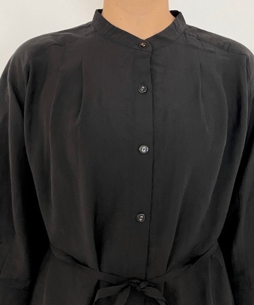 PAGEBOY（ページボーイ）の「シアーバンドカラーシャツワンピース（ワンピース・レディース・ブラック/グレイッシュベージュ/グリーン系その他4・FREE）」の10枚目の写真