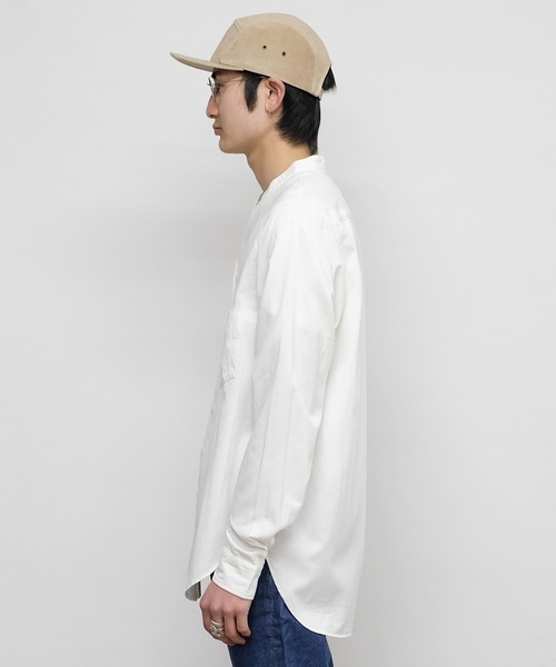 SUBTLE authentic(サートルオーセンティック)の「SUBTLE authentic:Stand V-Neck Shirt スタンド vネック シャツ(シャツ/ブラウス・メンズ・オフホワイト・M/S/L)」の11枚目の写真