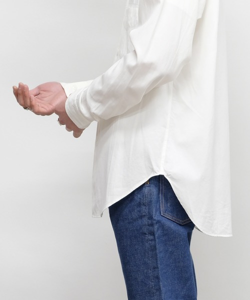 SUBTLE authentic(サートルオーセンティック)の「SUBTLE authentic:Stand V-Neck Shirt スタンド vネック シャツ(シャツ/ブラウス・メンズ・オフホワイト・M/S/L)」の7枚目の写真