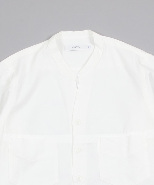SUBTLE authentic(サートルオーセンティック)の「SUBTLE authentic:Stand V-Neck Shirt スタンド vネック シャツ(シャツ/ブラウス・メンズ・オフホワイト・M/S/L)」の4枚目の写真