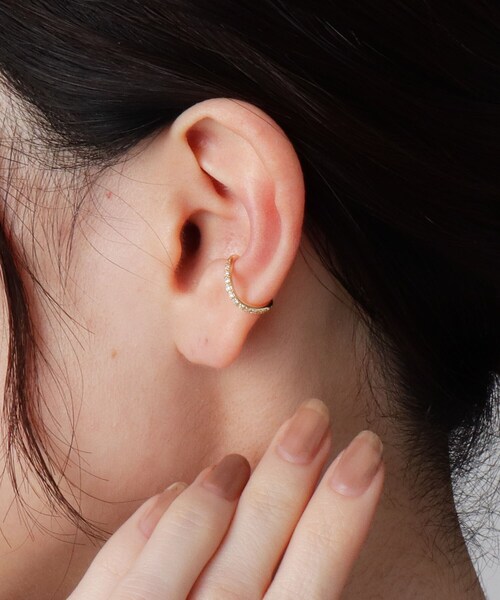 ココシュニック　ダイヤモンド　イヤーカフ K10ダイヤモンドオーバル イヤーカフ（イヤリング） | COCOSHNIK