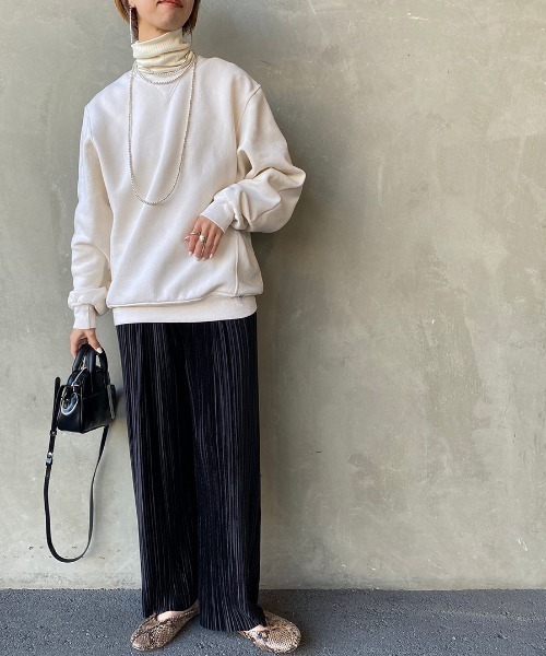 Russell Athletic（ラッセルアスレティック）の「[RUSSELL ATHLETIC/ラッセル アスレチック] 別注 製品染めクルーネックスウェットプルオーバー（スウェット・メンズ・ライトブルー/ラベンダー/チャコール/ネイビー/オフホワイト・L/M）」の7枚目の写真