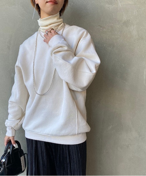 Russell Athletic（ラッセルアスレティック）の「[RUSSELL ATHLETIC/ラッセル アスレチック] 別注 製品染めクルーネックスウェットプルオーバー（スウェット・メンズ・ライトブルー/ラベンダー/チャコール/ネイビー/オフホワイト・L/M）」の22枚目の写真