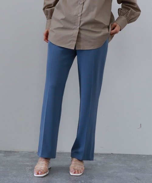 archives（アルシーヴ）の「タックテーパードパンツ（その他パンツ・レディース・ブルー/ピンクベージュ/イエロー/ベージュ・MEDIUM）」の2枚目の写真