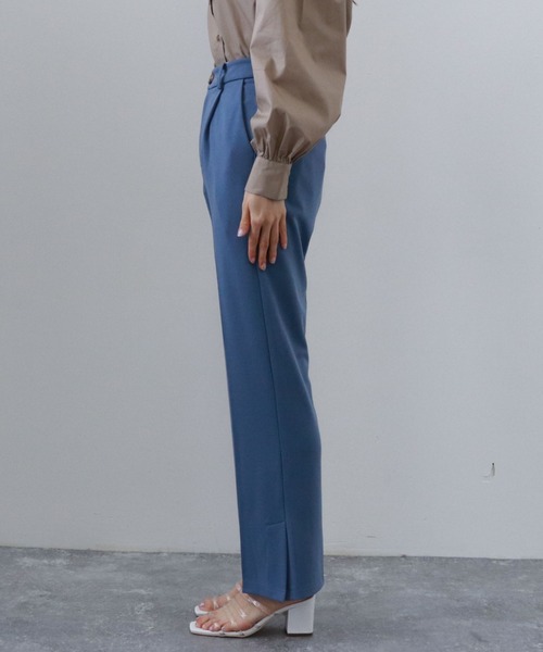 archives（アルシーヴ）の「タックテーパードパンツ（その他パンツ・レディース・ブルー/ピンクベージュ/イエロー/ベージュ・MEDIUM）」の16枚目の写真