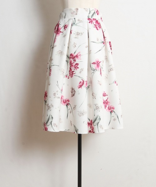 tocco closet（トッコ クローゼット）の「フラワープリント